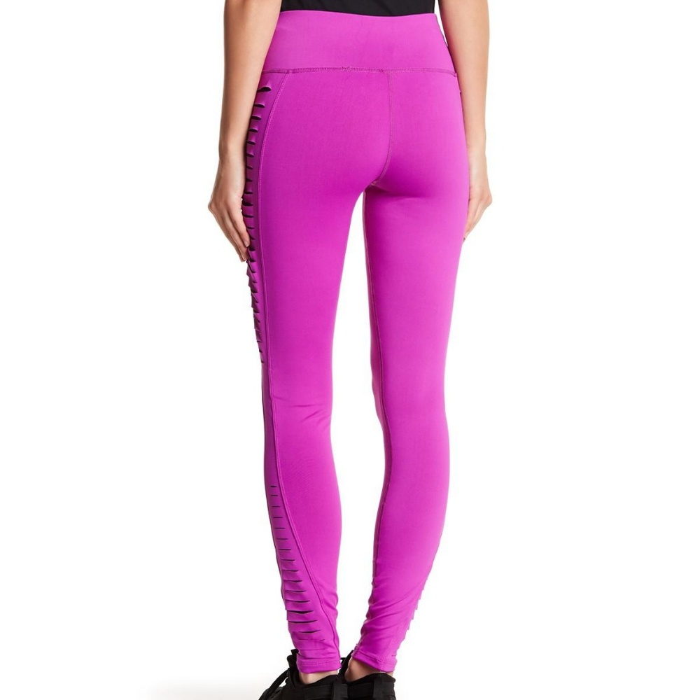 DSGN YOGA Perfect Fit Leggings - Picture 4 of 8